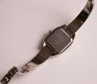 Anne Klein Silbertoner Armreifen Uhr | Vintage Designer Uhr für Frauen