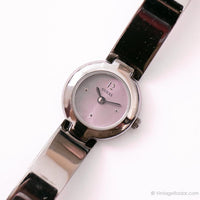 Dunkler Silberton Guess Uhr für sie mit lila Zifferblatt | Jahrgang Guess Uhr