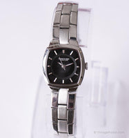 Vintage Silber-Ton Kenneth Cole New Yorker Damen Uhr mit schwarzem Zifferblatt