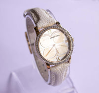 BCBG MAX Azria Women's Watch | ساعة مصممة للسيدات ذات اللون الذهبي الفاخر