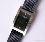 Tono plateado vintage Kenneth Cole Nueva York reloj con brazalete azul marino