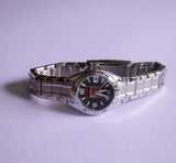 Homer Silber-Ton Uhr für Frauen | Schwarzes Zifferblatt minimalistischer Quarz Uhr