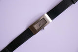 Minimalistisch DKNY Uhr für Frauen | Silberton-rechteckiger Quarz Uhr