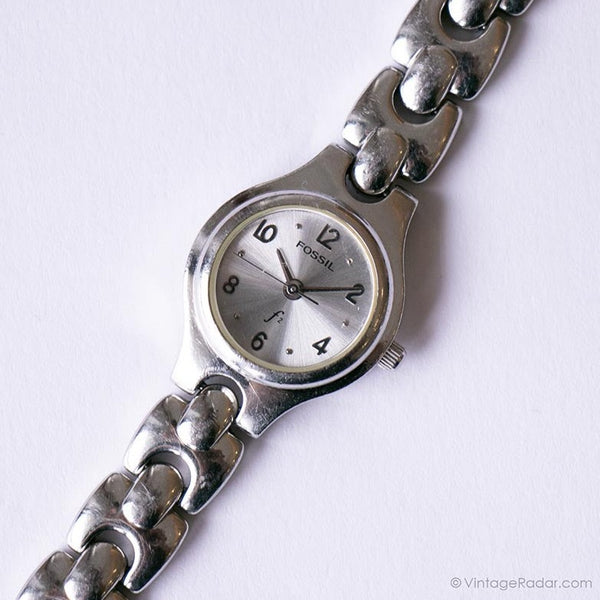 Tono d'argento vintage Fossil Guarda le donne | Tiny Ladies Dress Watch