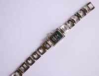 Retro Minimalist Guess Watch for Women | Luxury Silver-tone Watch