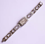Guess Rectangulaire montre Pour les femmes avec un bracelet à tons argenté de marque