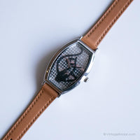 Vintage Cat Wristwatch for Ladies | Elegant Silver-tone Dress Watch