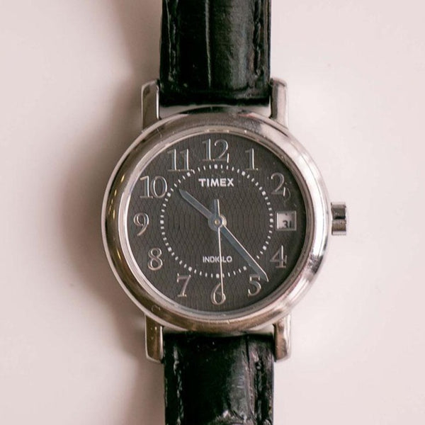 Winziges schwarzes Zifferblatt Timex Indiglo -Datum Uhr | Jahrgang Timex Damen Uhr