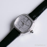خمر Revue Luxury Watch للسيدات | ساعة معصم سويسرية أنيقة