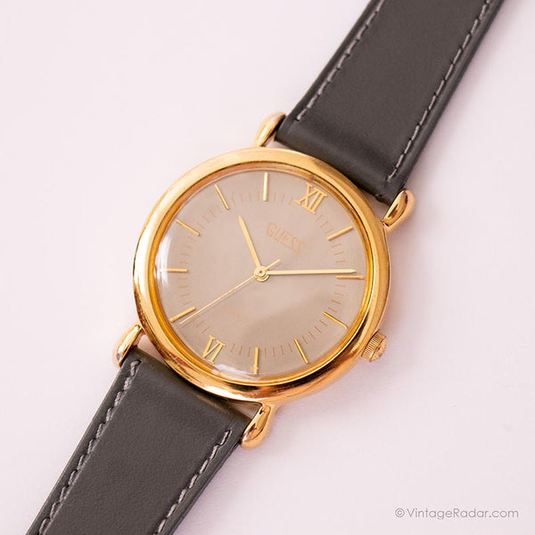 Gris vintage reloj por Guess | Relojes vintage en línea