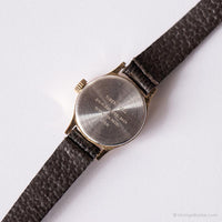 Vintage winziges Armbanduhr von Timex Q | Damen strukturierter brauner Gurt Uhr