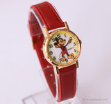 Retro Mickey Mouse reloj para mujeres en una correa de cuero rojo
