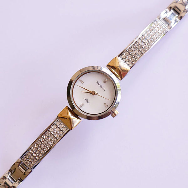 Armitron Argenté montre Pour les dames avec un bracelet de cristaux Swarovski